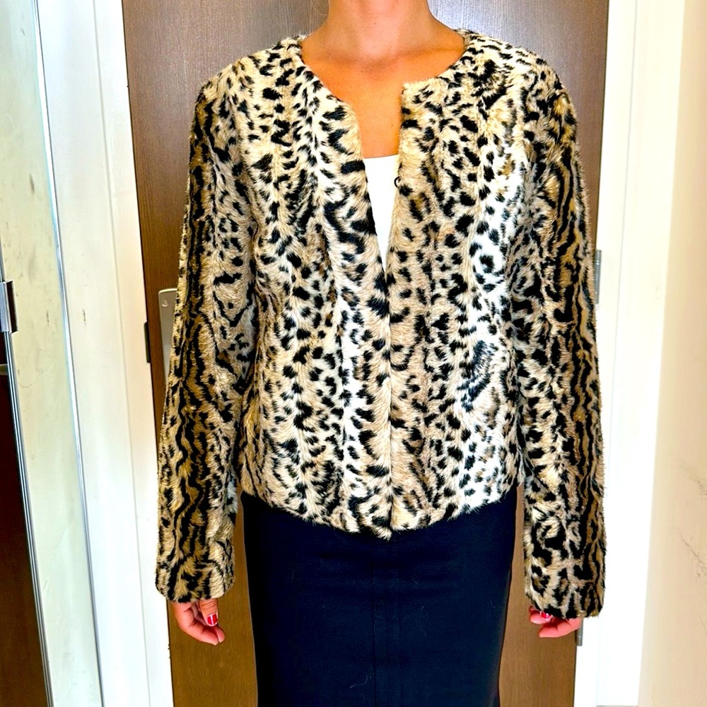EXPRESS Fux Fur Leopard ๐ Jacket Side Pockets & Lined - Picture 8 of 10